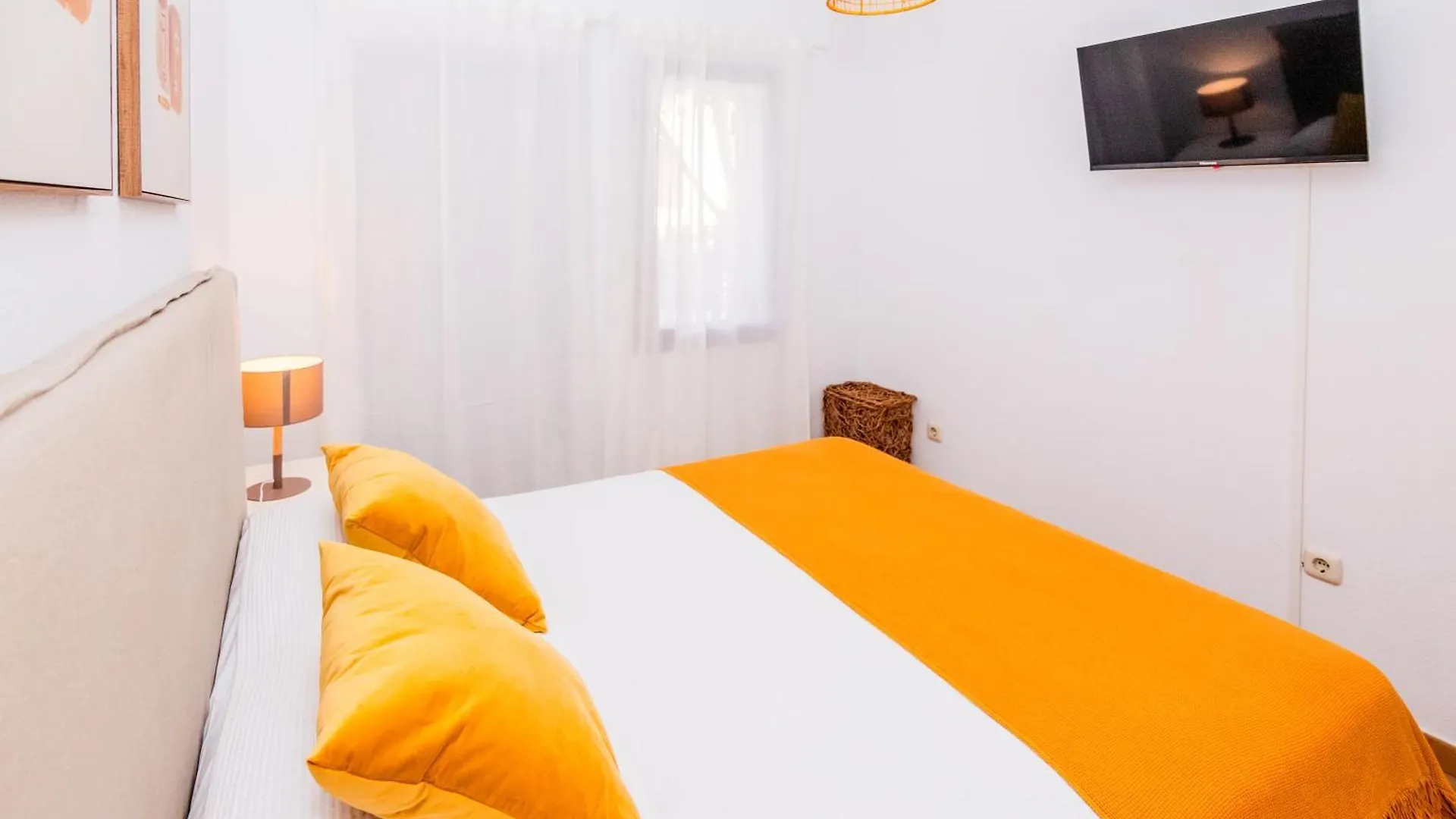 HolidayVilla Tropical - BBQ , Pool , Garden by Holidays Home La Oliva
